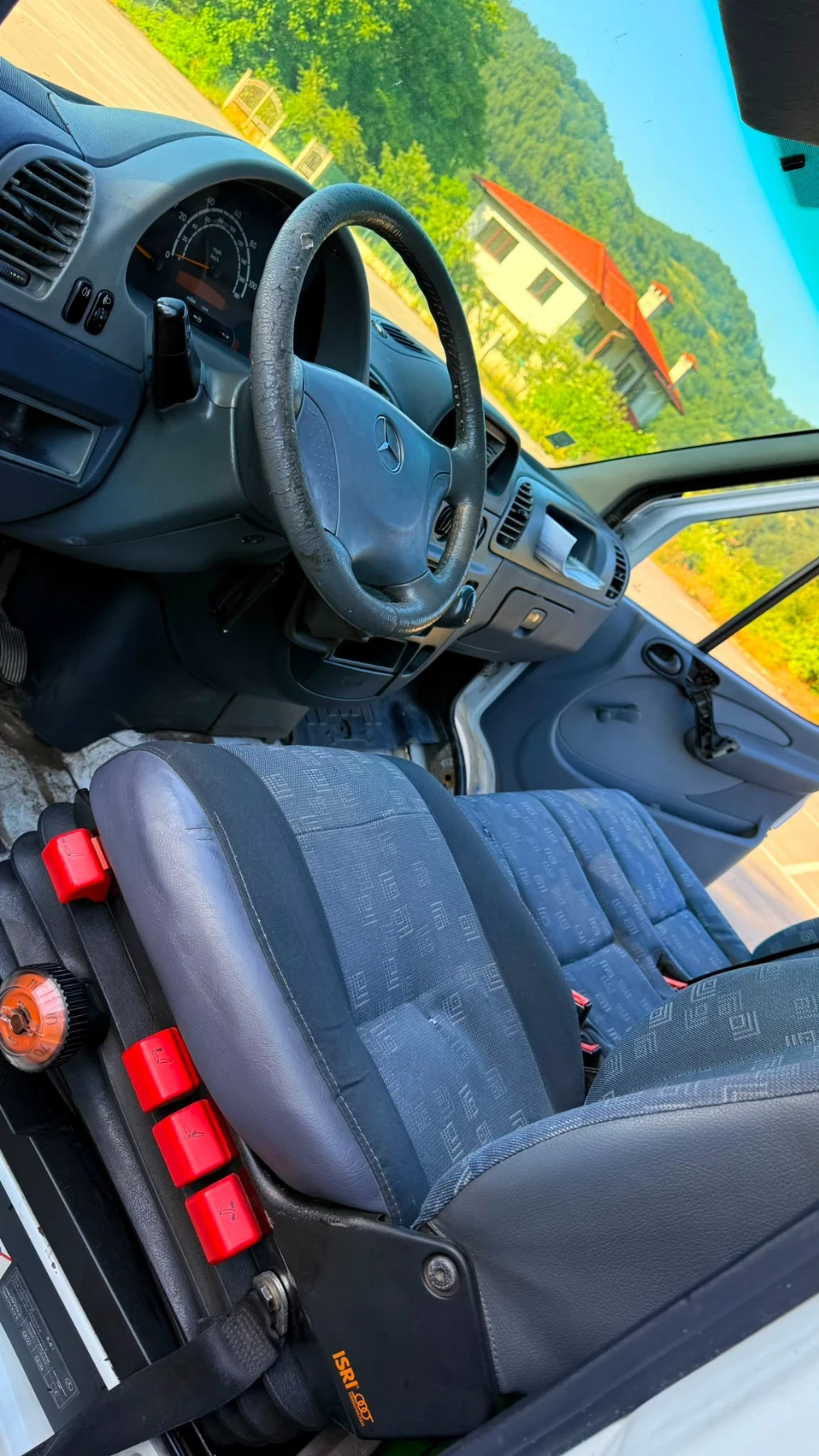 Mercedes-Benz Sprinter 313 130к.с в много добро състояние., снимка 12 - Бусове и автобуси - 55093725