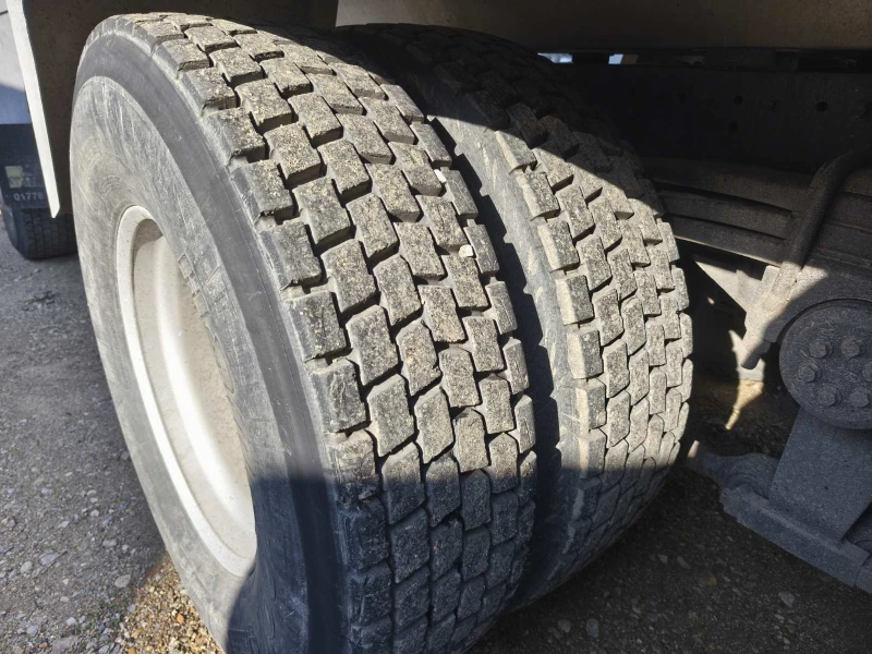 Man Tgs 32.400 8X4 BB, снимка 8 - Камиони - 53263997