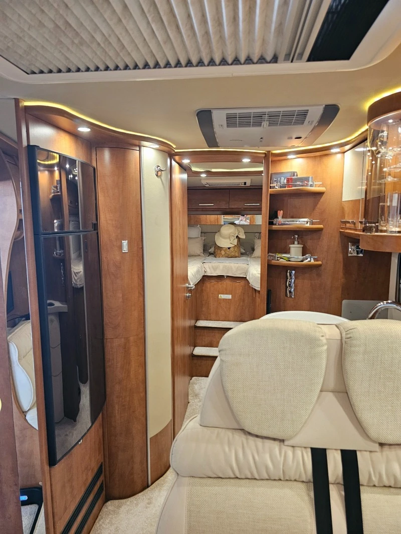 Кемпер Carthago Chic c-line, снимка 7 - Каравани и кемпери - 46349728