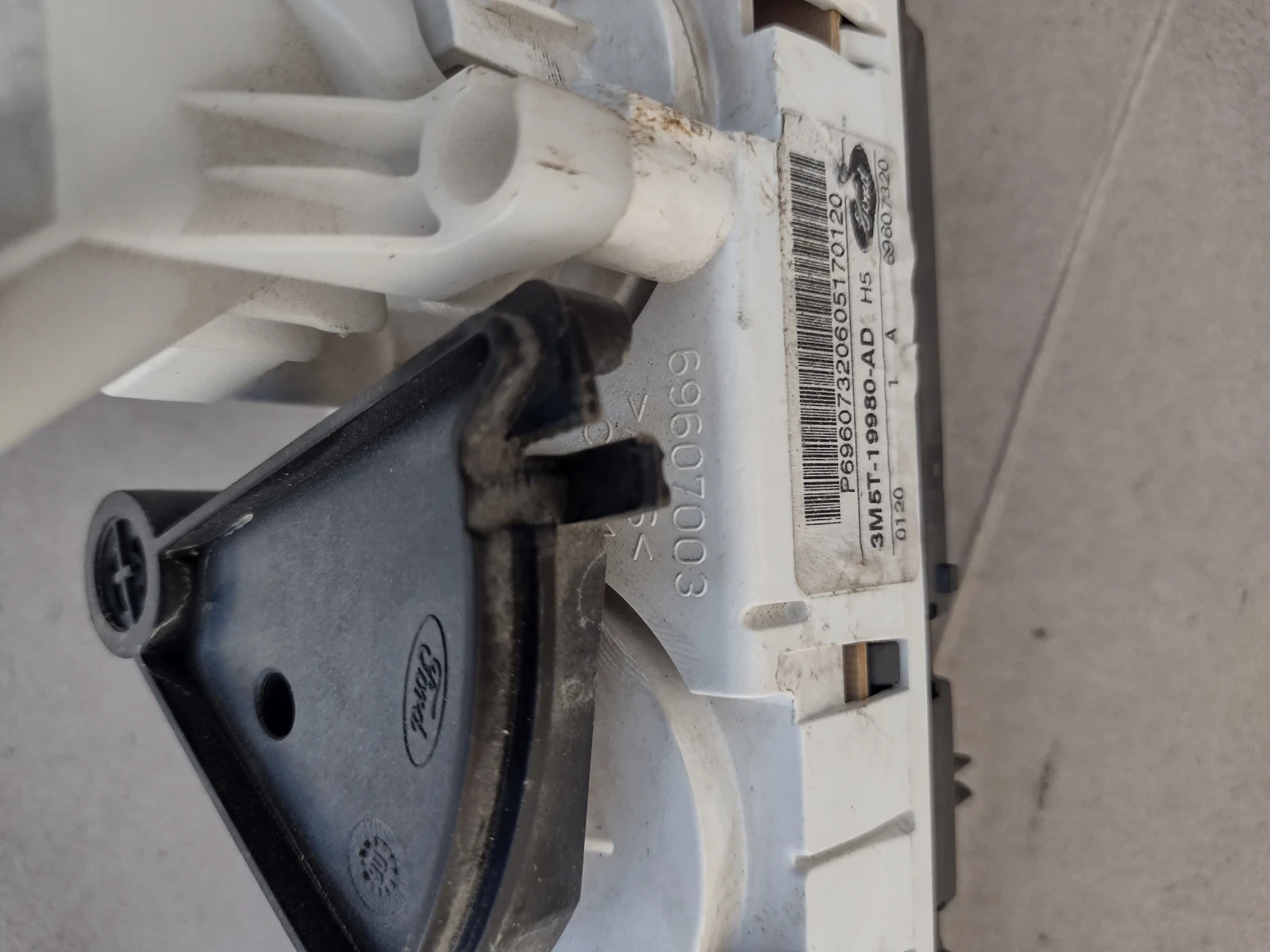 3M5T-19980-AD  ����� ��������  Ford Focus  (2003-2010) 69607003 | Mobile.bg � ����������� 4