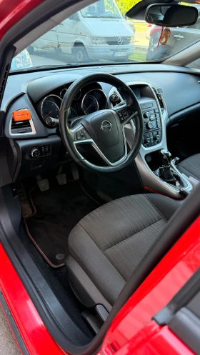 Opel Astra Astra J Sports Tourer 2011, снимка 11
