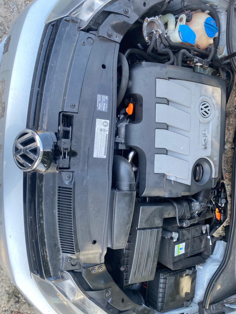VW Golf 1.4i 1.6/2.0TDI, снимка 12 - Автомобили и джипове - 40418253