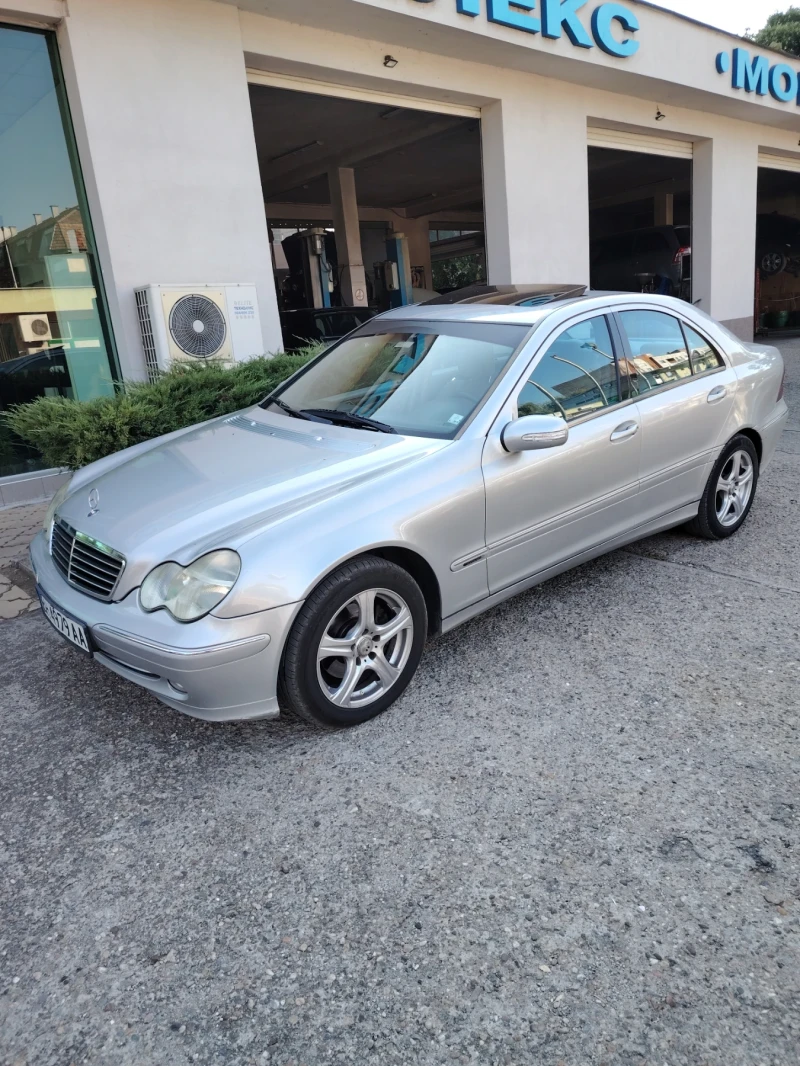 Mercedes-Benz C 220, снимка 1 - Автомобили и джипове - 46736443