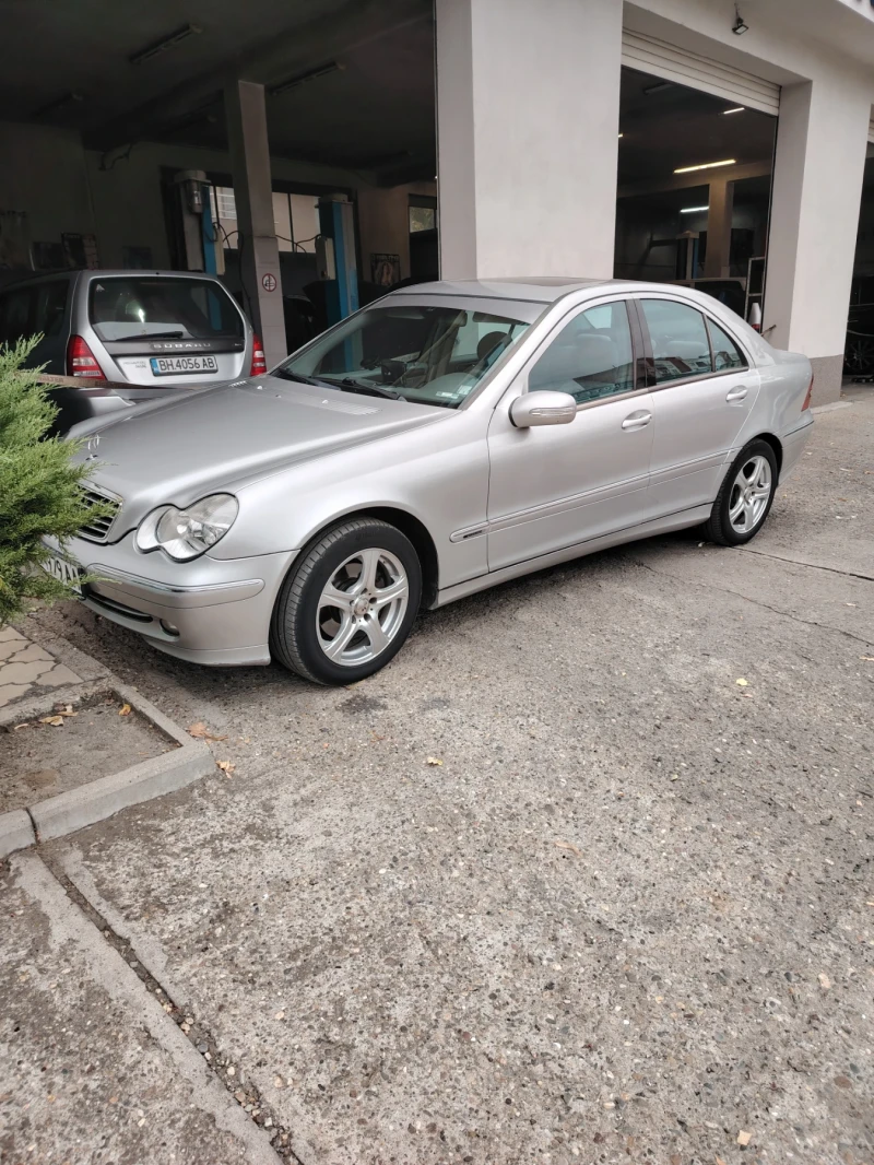 Mercedes-Benz C 220, снимка 8 - Автомобили и джипове - 52242086