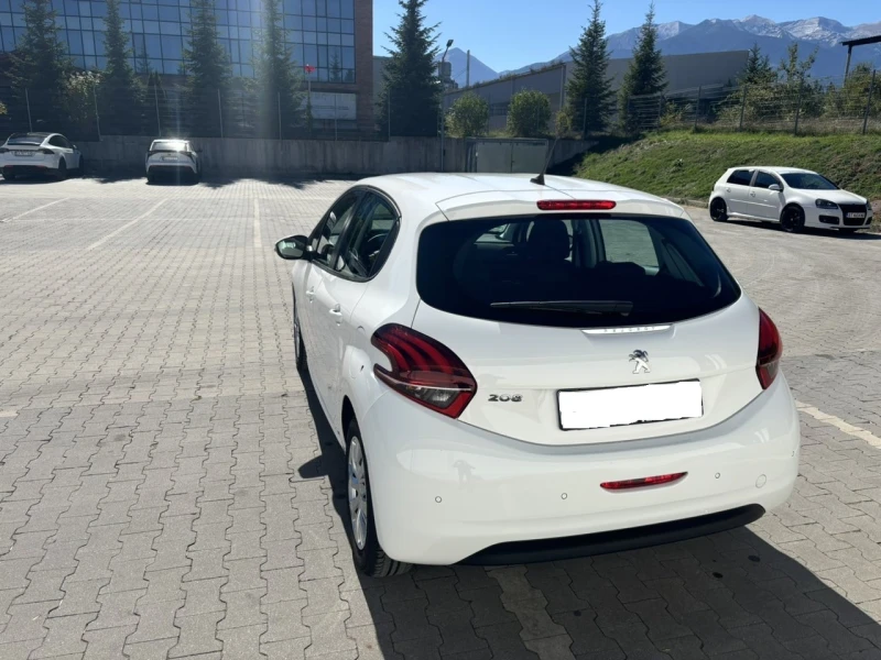 Peugeot 208 1.5 HDI, снимка 5 - Автомобили и джипове - 47427539