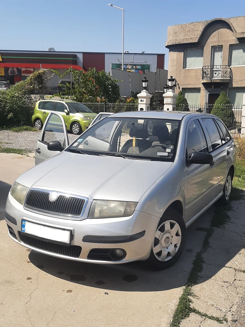 Skoda Fabia комби, снимка 4 - Автомобили и джипове - 47458978