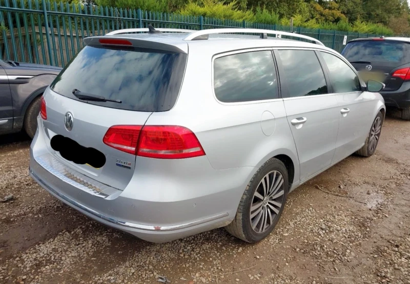 VW Passat комби Cfg dsg ксенон, снимка 4 - Автомобили и джипове - 48287014