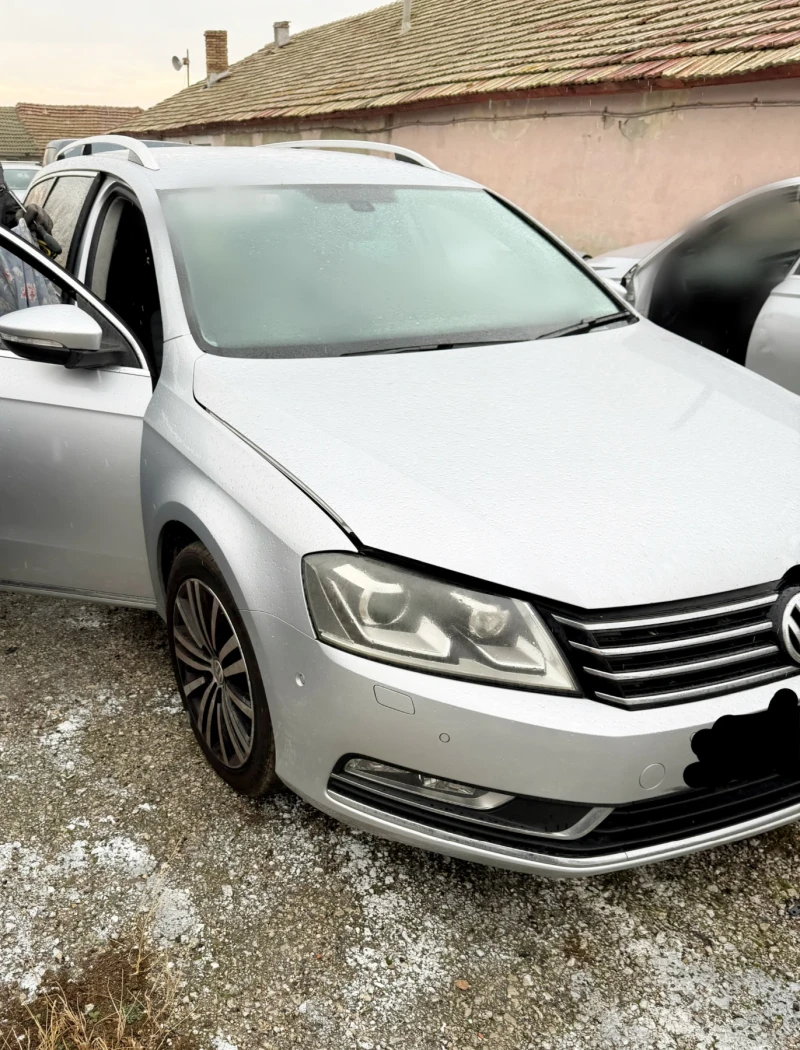 VW Passat комби Cfg dsg ксенон, снимка 1 - Автомобили и джипове - 48287014