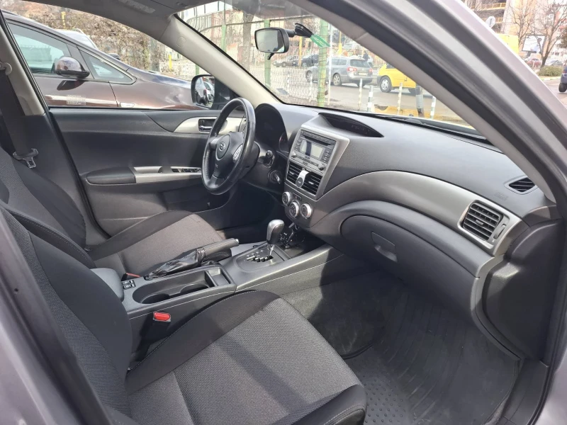 Subaru Impreza 2.0R Automatic 150hp, снимка 9 - Автомобили и джипове - 48880524