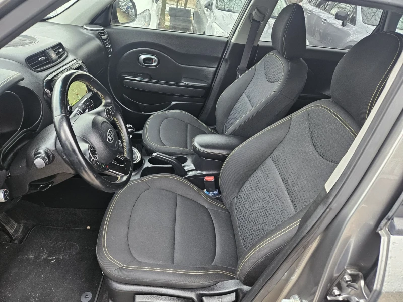 Kia Soul 1.6 crdi Facelift euro6, снимка 11 - Автомобили и джипове - 49257870