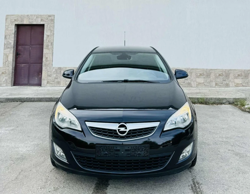 Opel Astra ХЕЧБЕК* ИТАЛИЯ , снимка 2 - Автомобили и джипове - 51501311