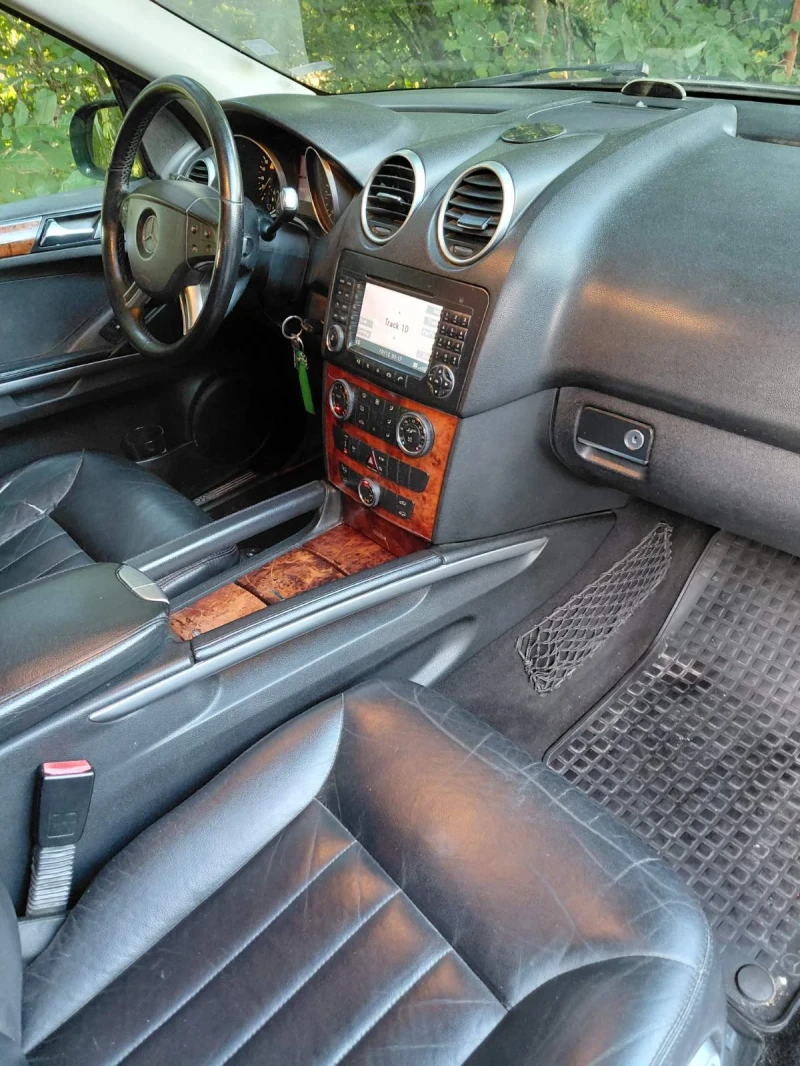 Mercedes-Benz ML 320 CDI, снимка 5 - Автомобили и джипове - 51559141