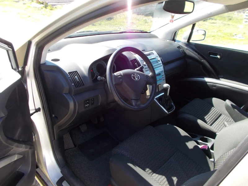 Toyota Corolla verso, снимка 15 - Автомобили и джипове - 52632418