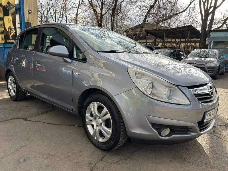 Opel Corsa 1.2 16V Cosmo Gas, снимка 4 - Автомобили и джипове - 52907361