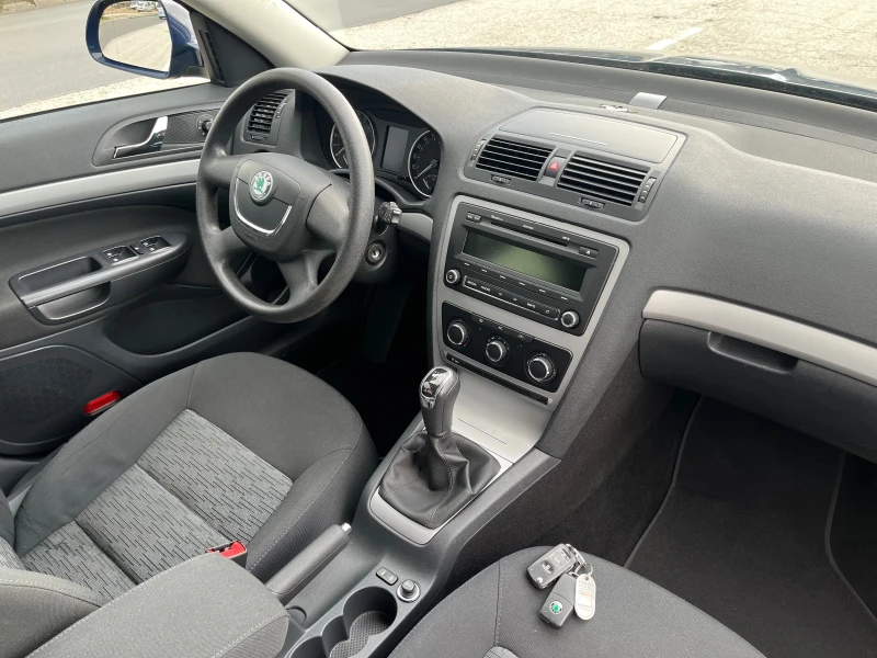 Skoda Octavia 2.0 TDI 4x4 Top Nova, снимка 9 - Автомобили и джипове - 53006627