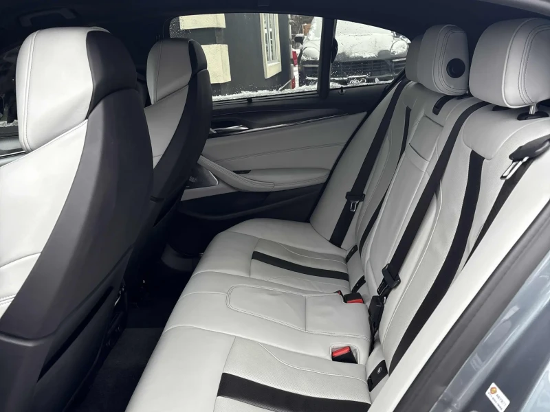 BMW M5 * FULLY LOADED* RARE INTERIOR* , снимка 10 - Автомобили и джипове - 53036838