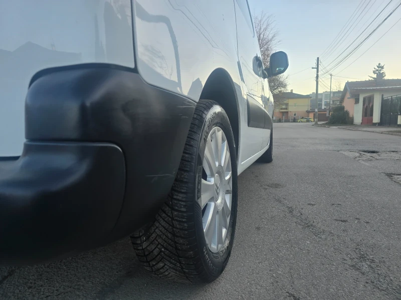 Citroen Berlingo 1.6 газова уредба, снимка 7 - Автомобили и джипове - 53214972