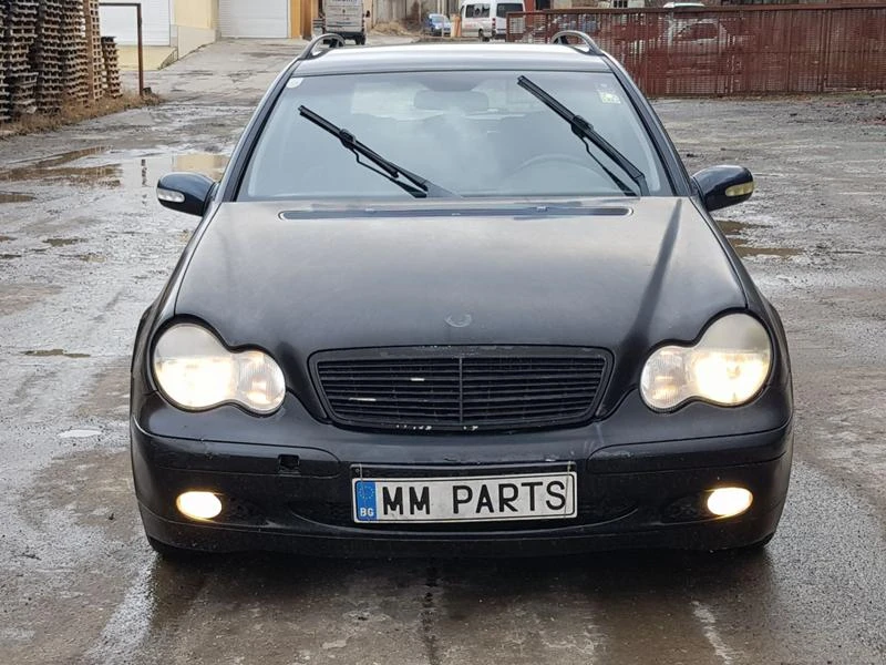 Mercedes-Benz C 270 20бр. КОЖА НАВИ, снимка 16 - Автомобили и джипове - 24013352