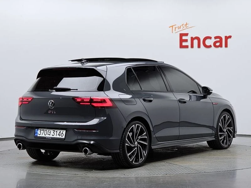 VW Golf 2.0 GTI Automatic, снимка 2 - Автомобили и джипове - 56039731