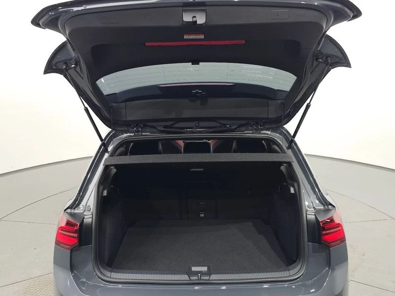 VW Golf 2.0 GTI Automatic, снимка 17 - Автомобили и джипове - 56039731