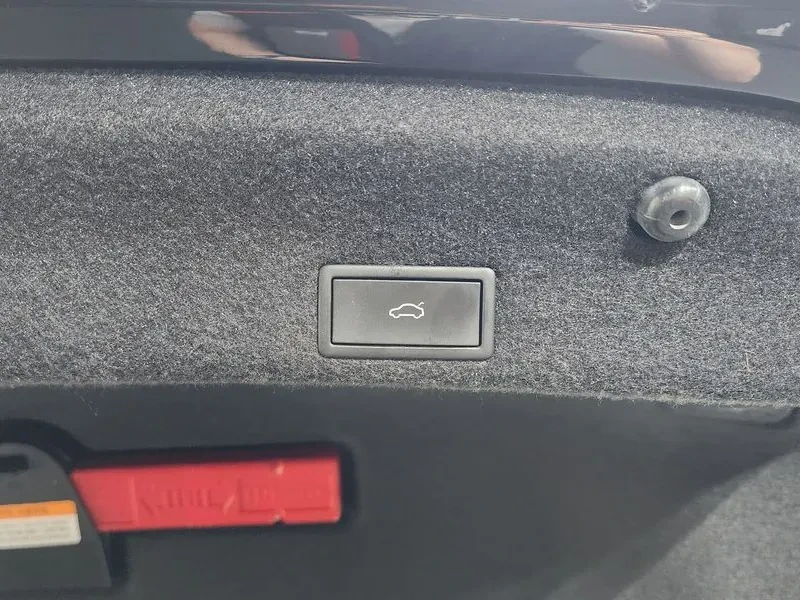 VW Passat 2.0 Tdi Prestige, снимка 15 - Автомобили и джипове - 56656560