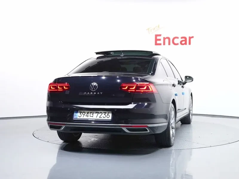 VW Passat 2.0 Tdi Prestige, снимка 4 - Автомобили и джипове - 56656560