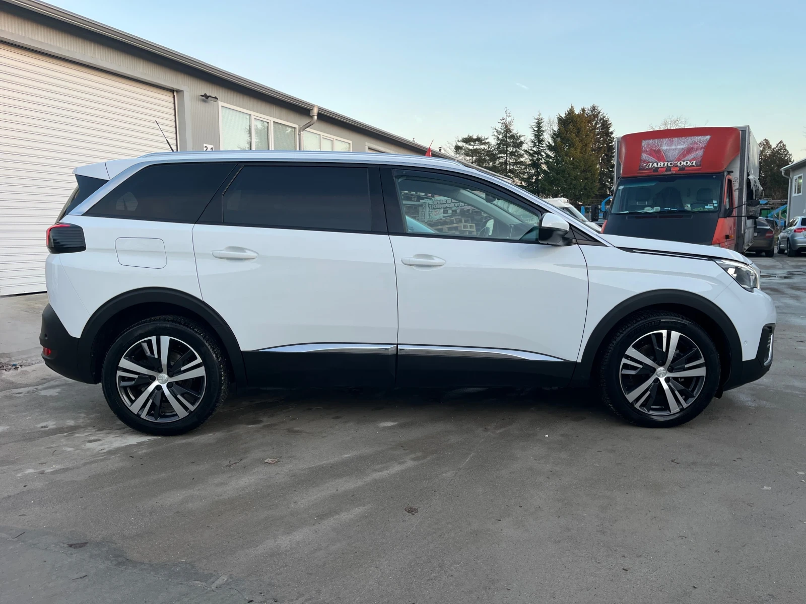 Peugeot 5008 1, 5BlueHDI/F1/NAVI/АВТОМАТ/8ск//ДИСТРОНИК/КОЖА!!! - изображение 6