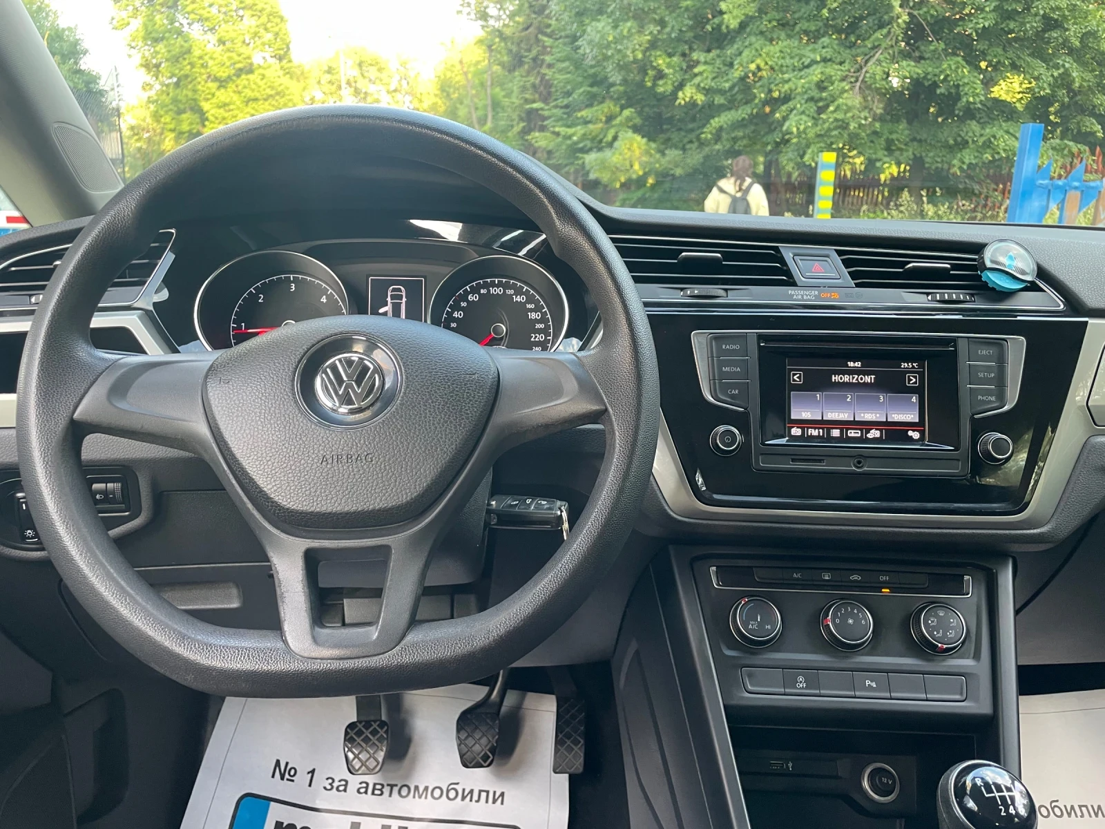 VW Touran 1.6 TDI Euro 6 b - изображение 8