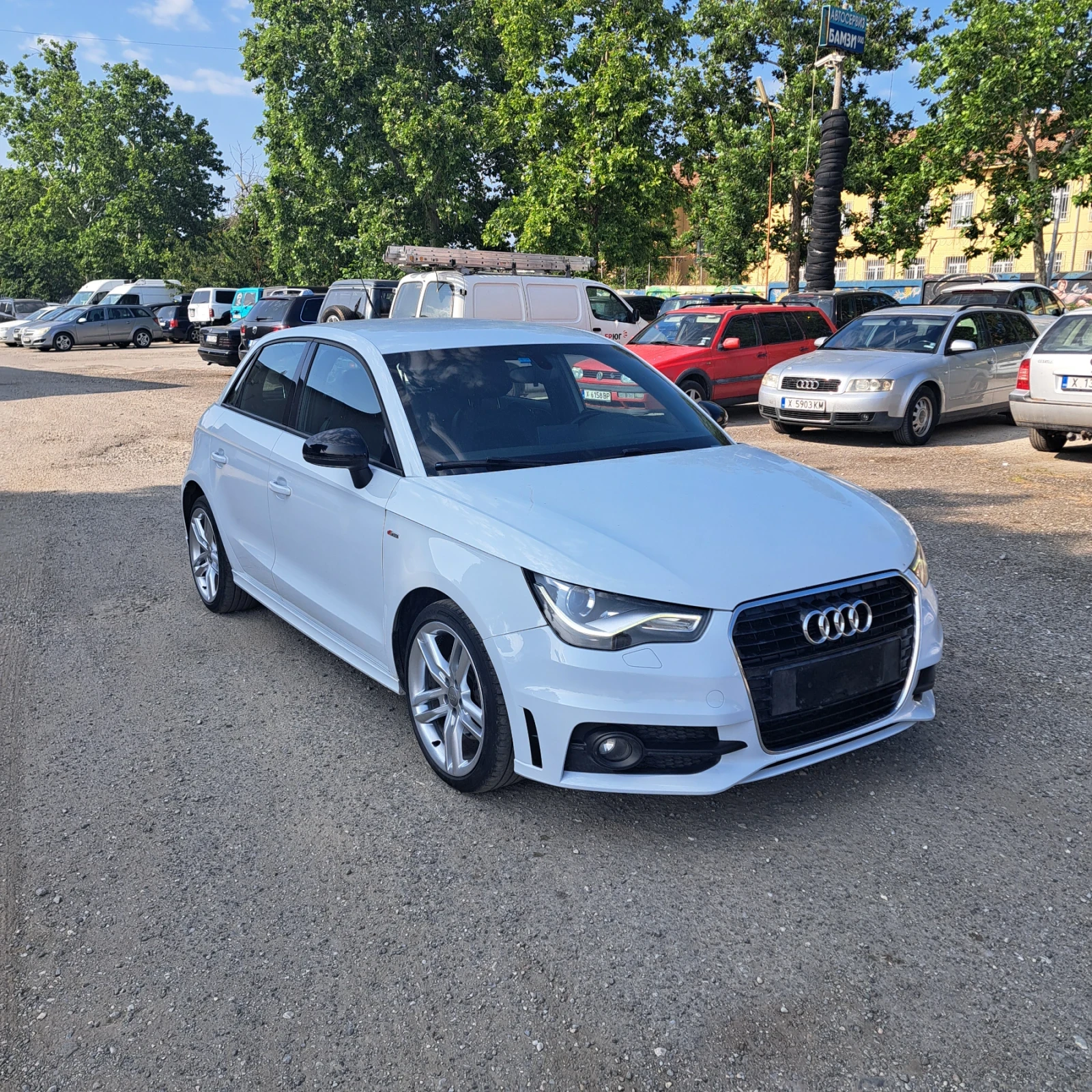 Audi A1 1.6 TDI S line - изображение 2