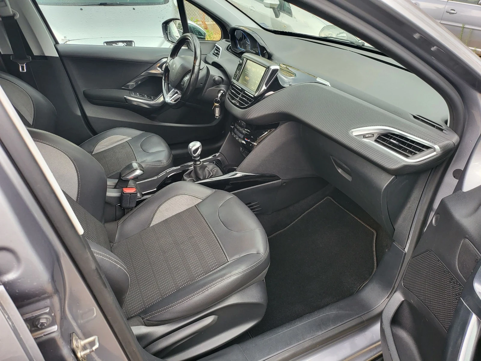 Peugeot 2008 1.6 blue HDi euro 6B - изображение 10