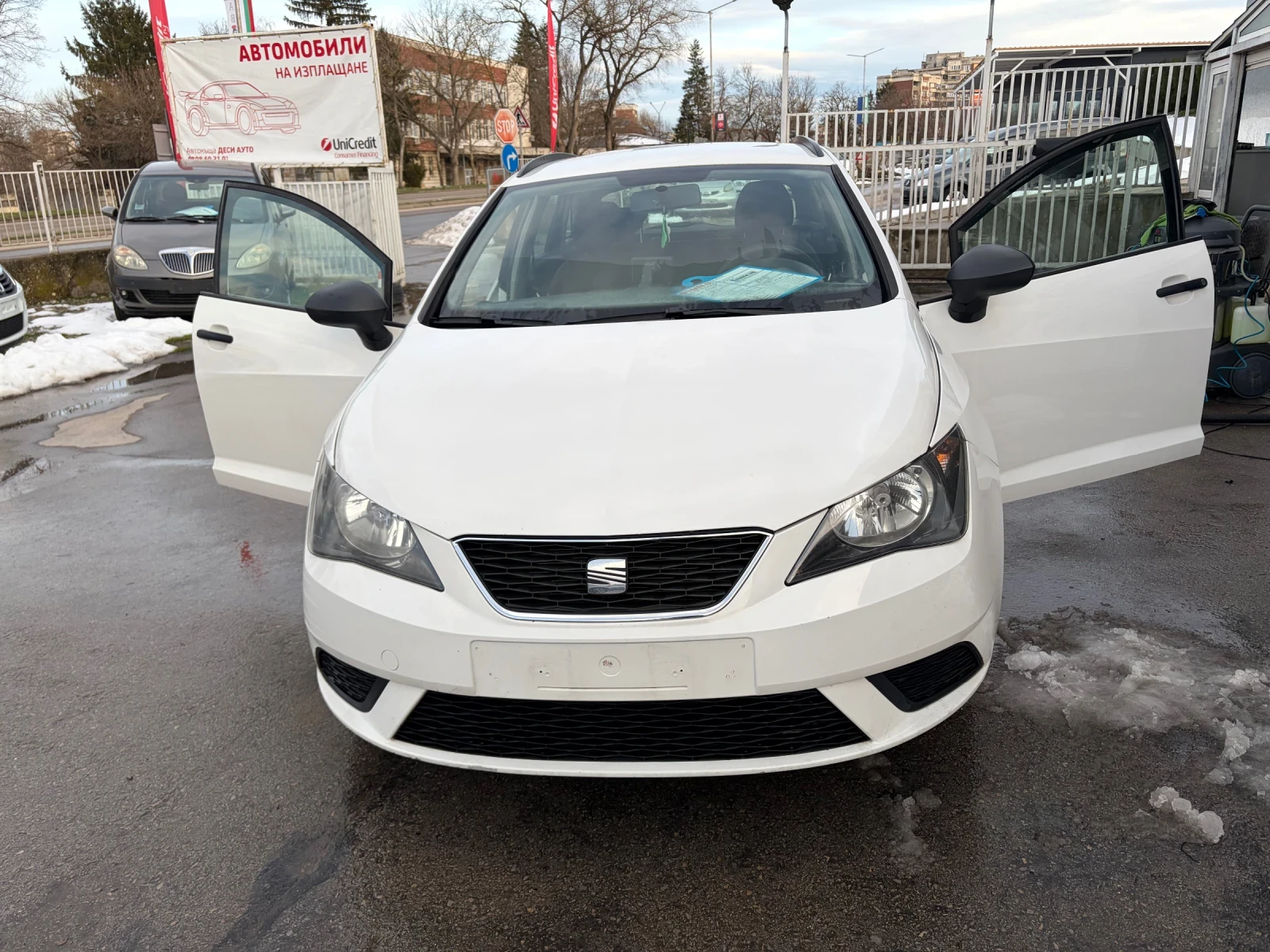 Seat Ibiza 1.2TDI, снимка 4 - Автомобили и джипове - 52244686