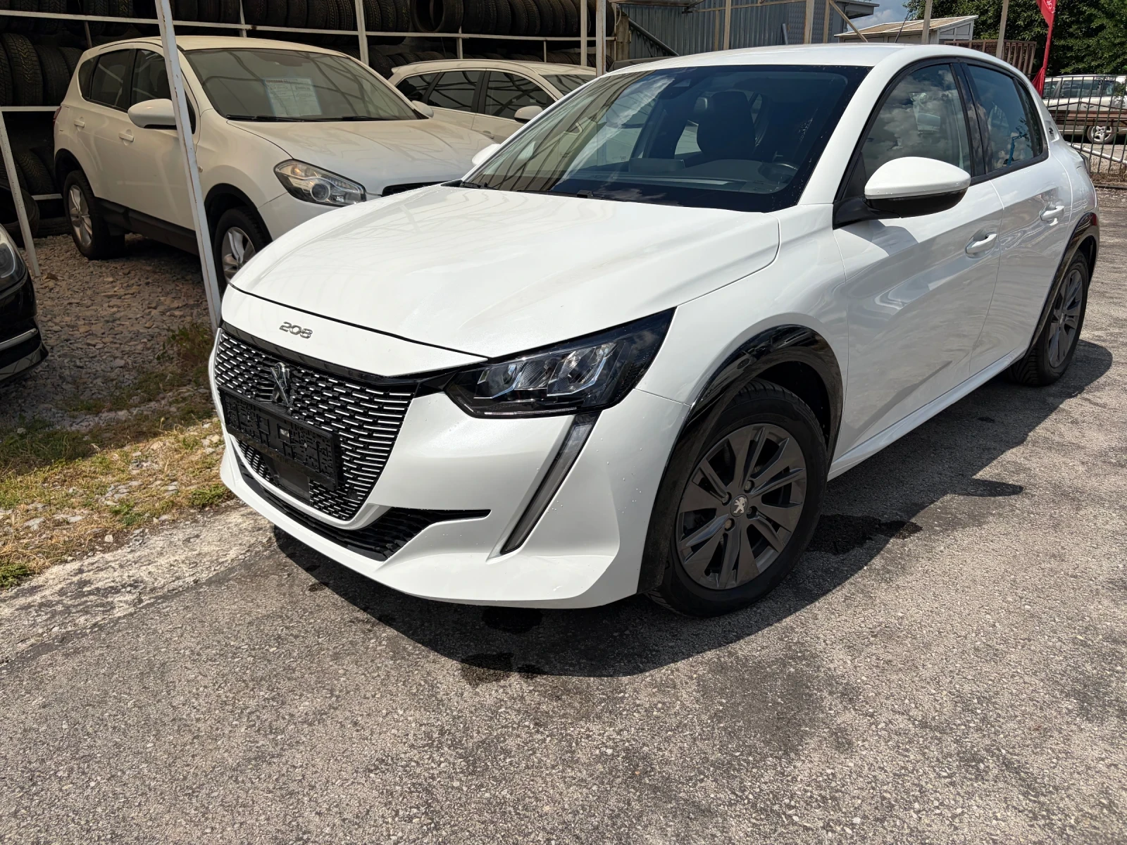 Peugeot 208 208e, снимка 6 - Автомобили и джипове - 52244686