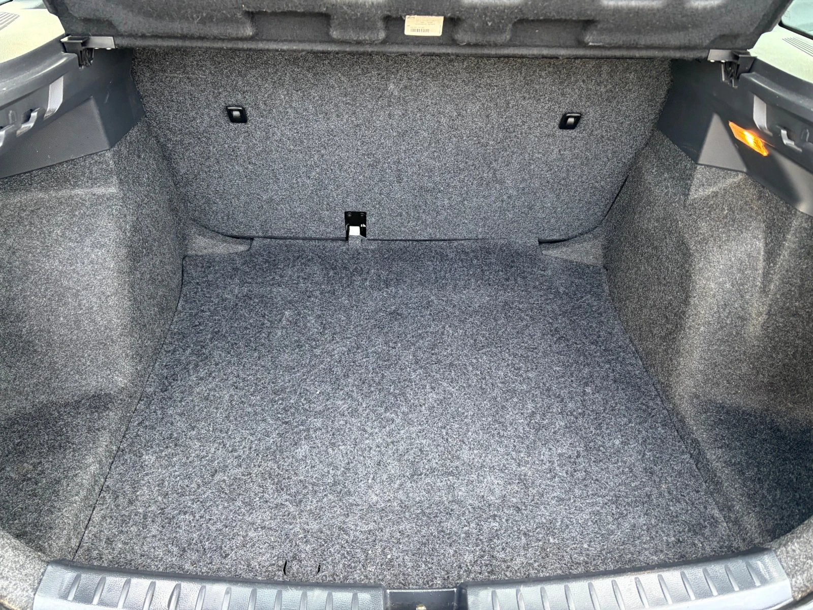 Seat Ibiza 1.2TDI, снимка 10 - Автомобили и джипове - 52244686