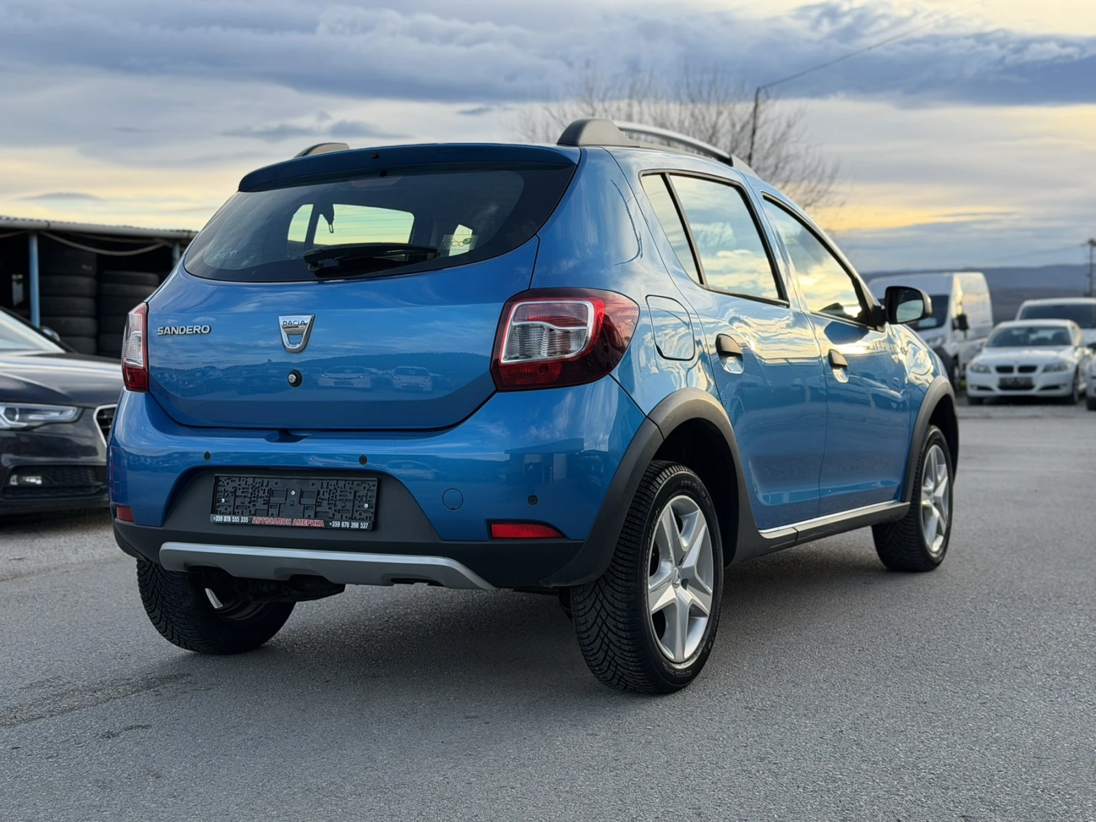 Dacia Sandero STEPWAY NAVI 89000км - изображение 6