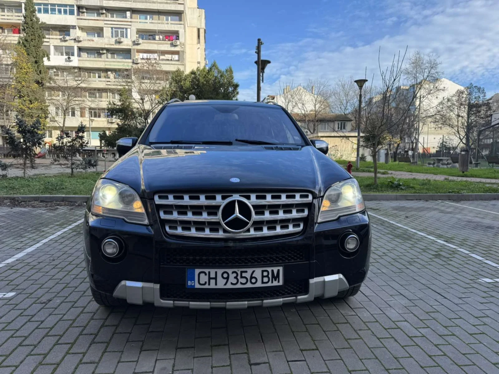 Mercedes-Benz ML 550  - изображение 3