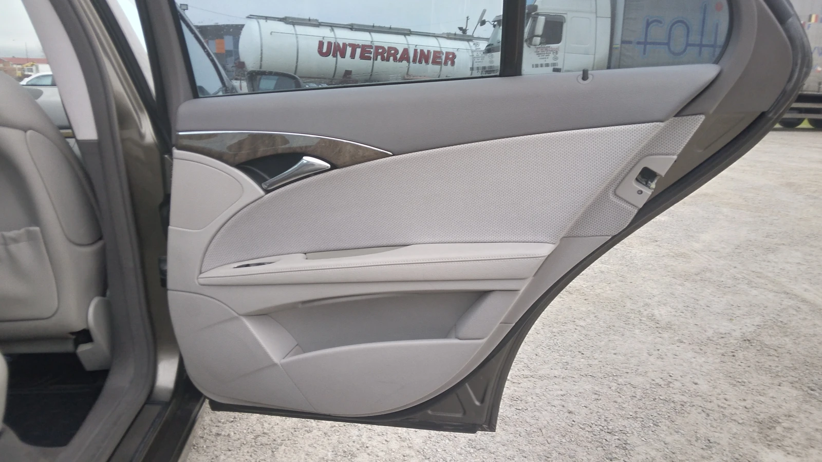 Mercedes-Benz E 200 Mercedes-Benz E-Klasse E 200 CDI Avantgarde | Mobile.bg � ����������� 7