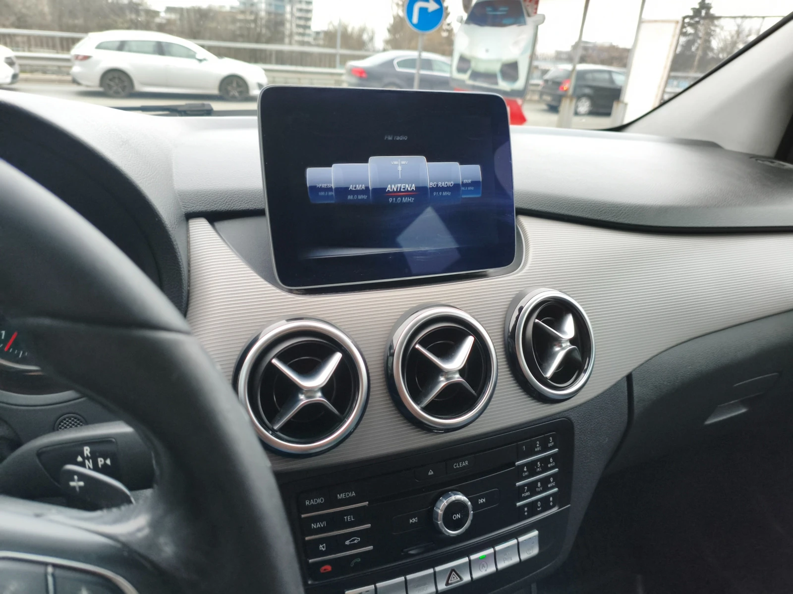 Mercedes-Benz B 200, снимка 11 - Автомобили и джипове - 53966708