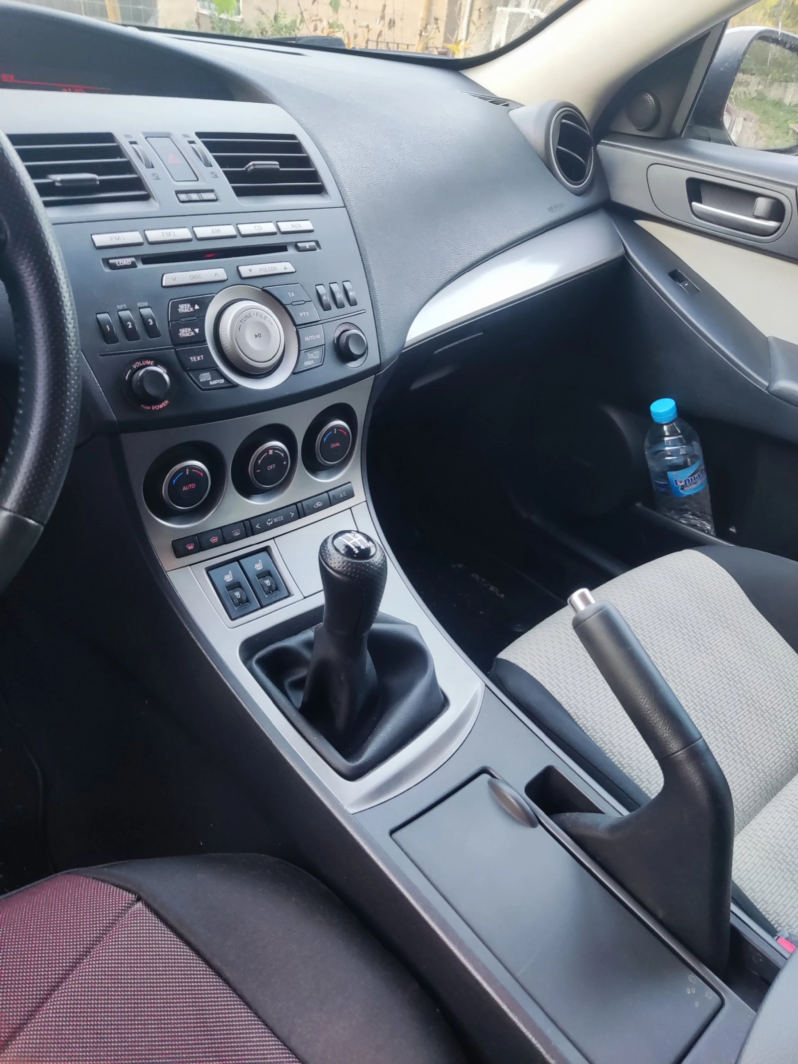 Mazda 3, снимка 7 - Автомобили и джипове - 54375296