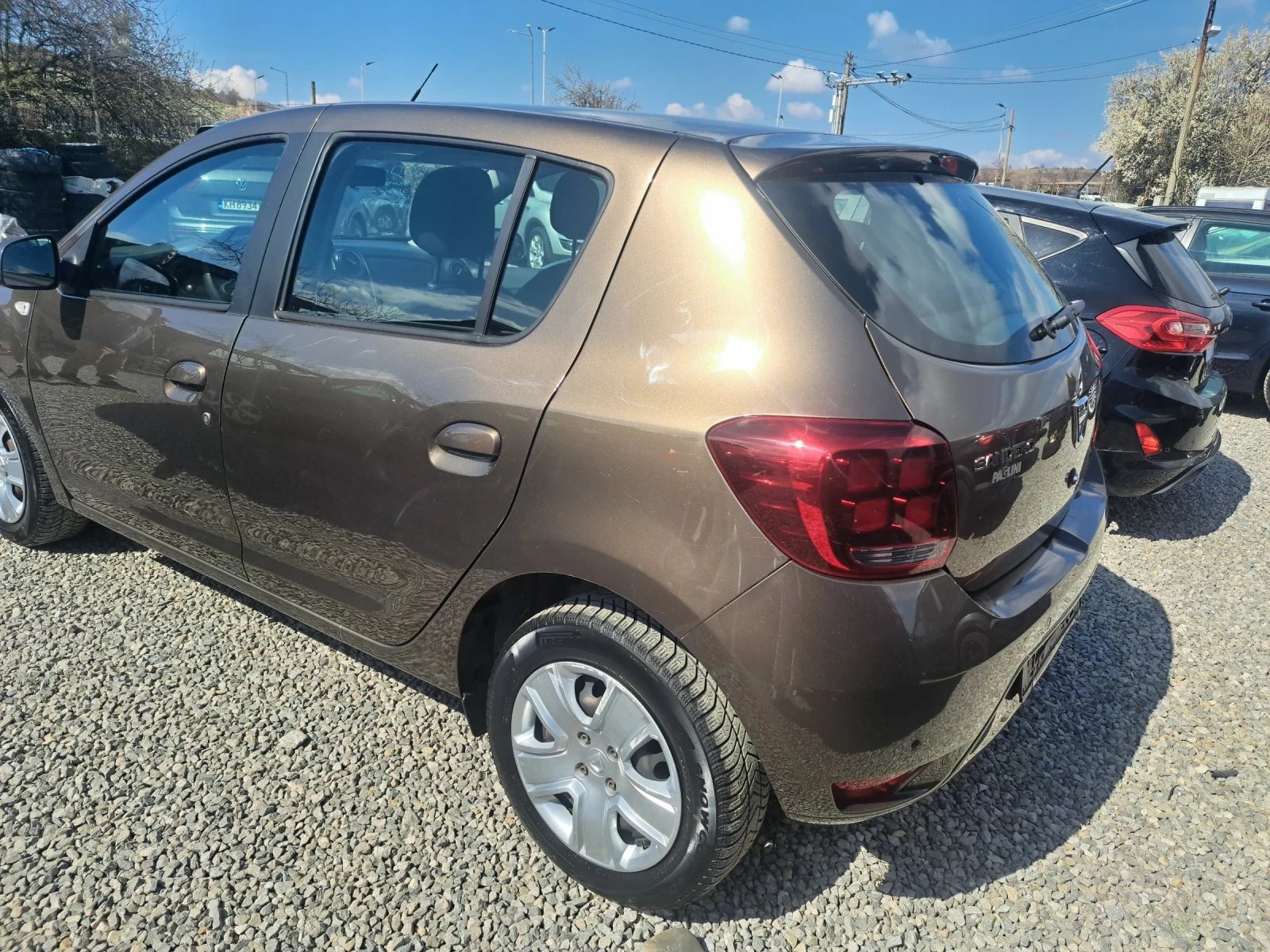 Dacia Sandero 1.0 EURO6, снимка 4 - Автомобили и джипове - 54494147