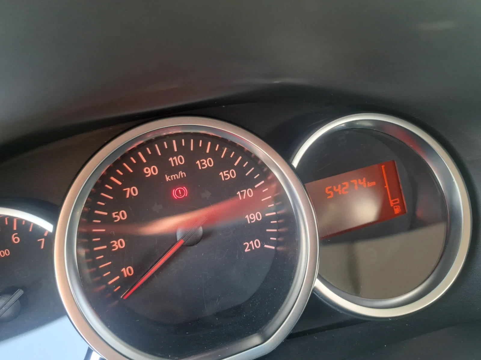 Dacia Sandero 1.0 EURO6, снимка 12 - Автомобили и джипове - 54494147