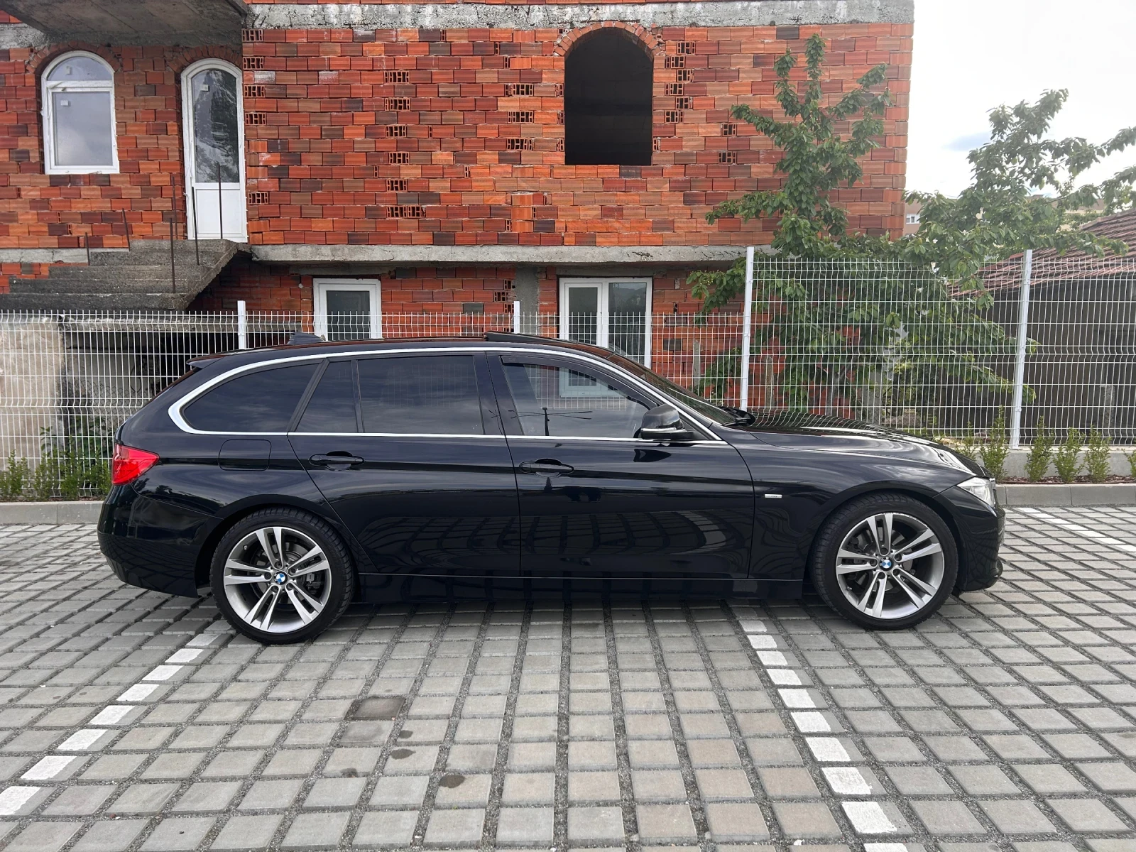 BMW 320 D xDrive Luxory , снимка 6 - Автомобили и джипове - 54561163