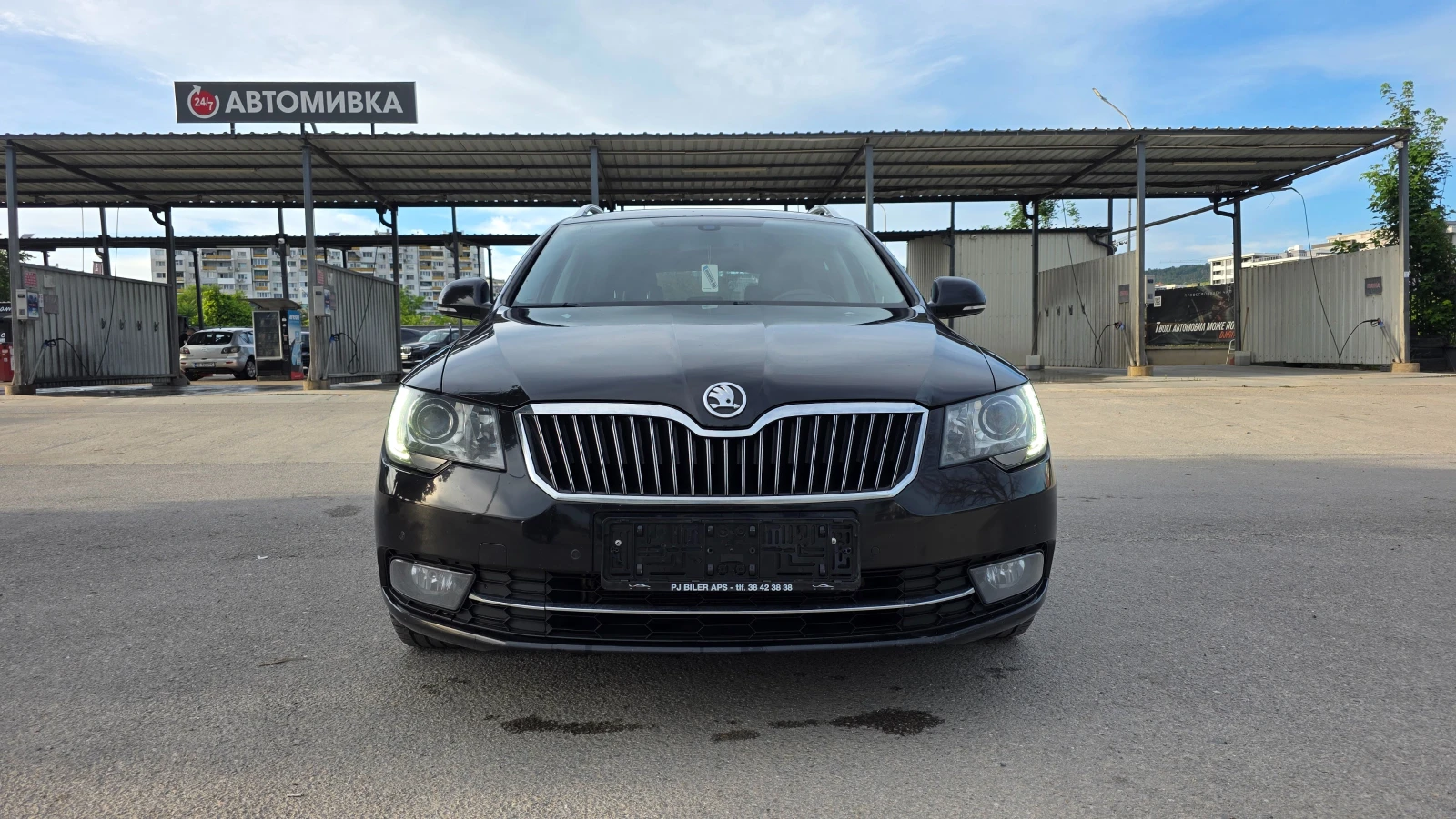Skoda Superb KATO ЧИСТО НОВ, снимка 3 - Автомобили и джипове - 55082235