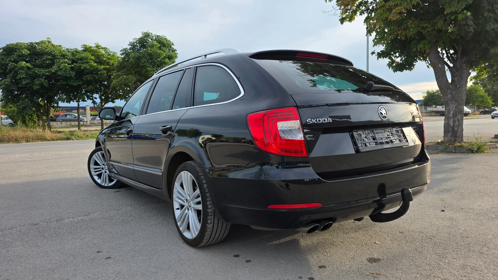 Skoda Superb KATO ЧИСТО НОВ, снимка 5 - Автомобили и джипове - 55082235