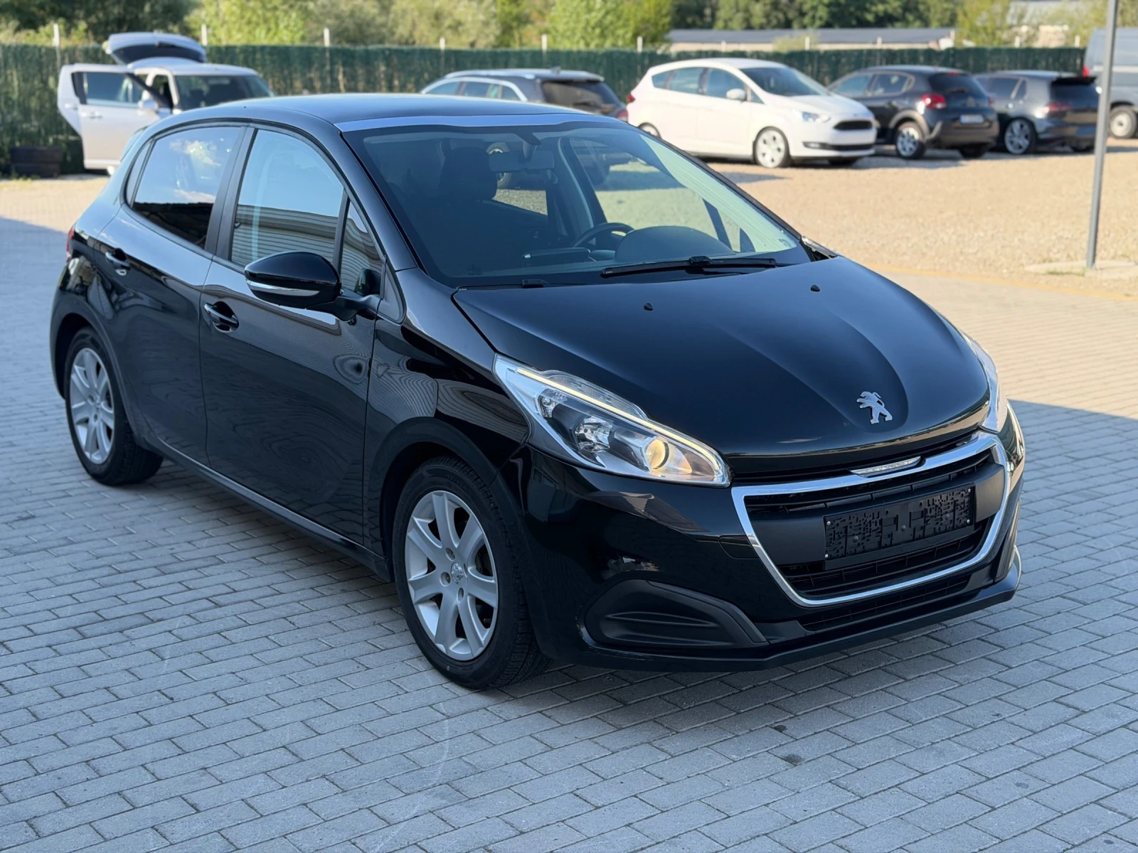Peugeot 208 1.6d/NAVI/PANORAMA/EVRO6/