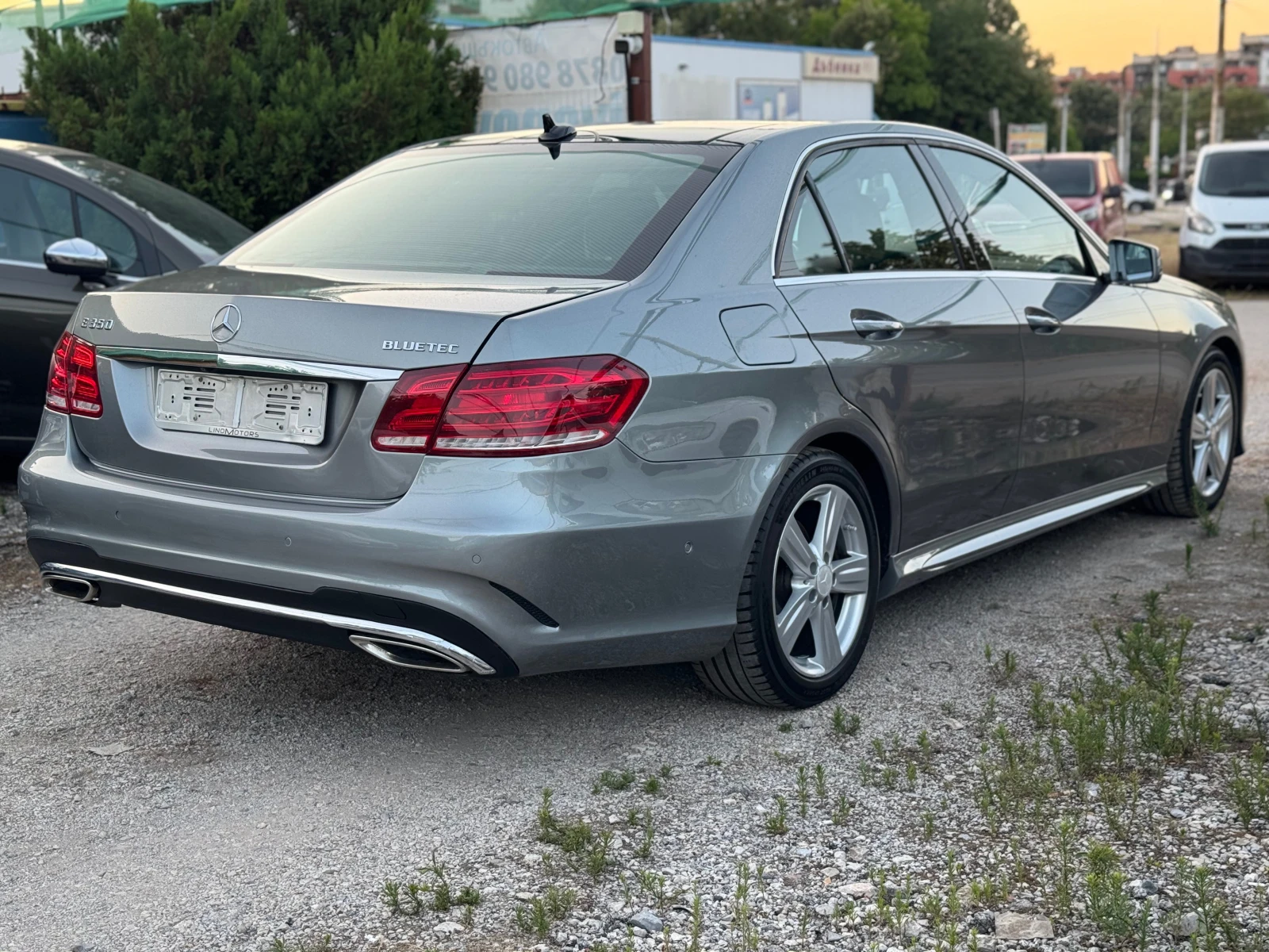 Mercedes-Benz E 350 d* AMG-Line* 4matic* NAVI* LED* PANORAMA, снимка 6 - Автомобили и джипове - 55474914