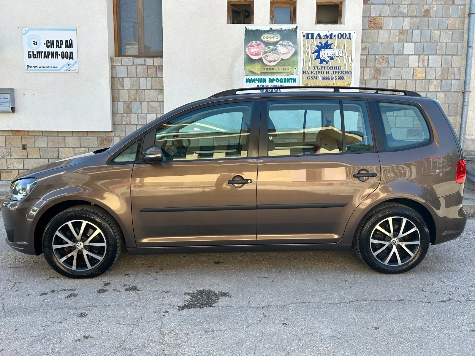 VW Touran 1.2TSI 105k.c. 6ck. EDITION , снимка 7 - Автомобили и джипове - 55502655