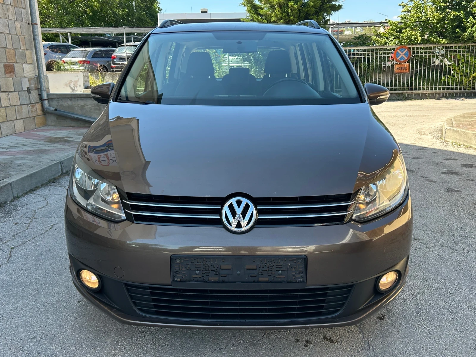 VW Touran 1.2TSI 105k.c. 6ck. EDITION , снимка 2 - Автомобили и джипове - 55502655