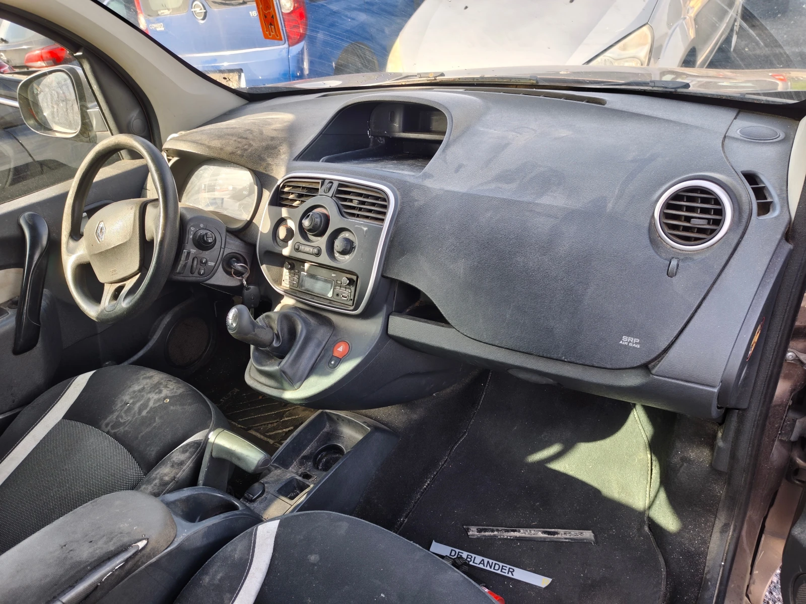 Renault Kangoo 1.6i 16V, снимка 3 - Автомобили и джипове - 55783720
