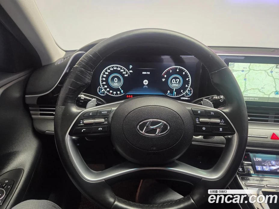 Hyundai Grandeur 3.0 LPi Deluxe VIP Pack, снимка 16 - Автомобили и джипове - 55940480
