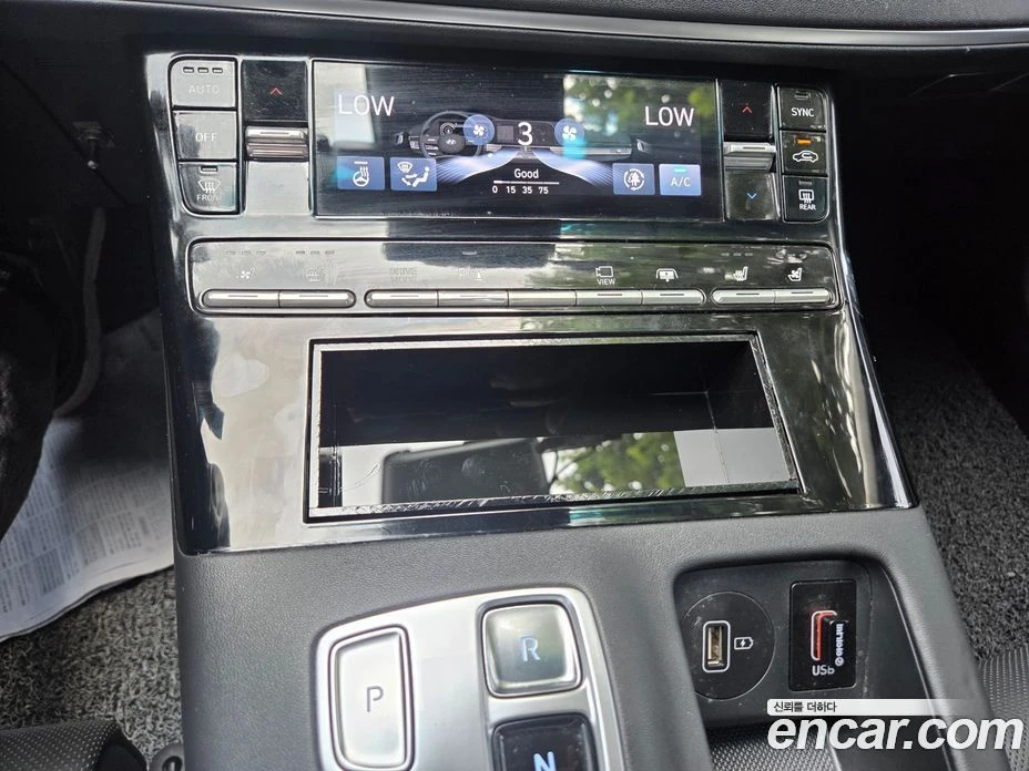 Hyundai Grandeur 3.0 LPi Deluxe VIP Pack, снимка 9 - Автомобили и джипове - 55940480